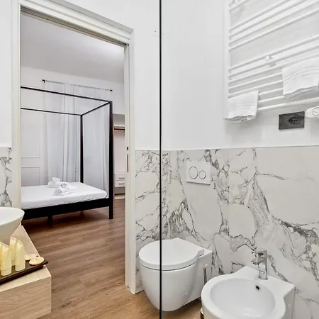 Nelli - Via Biassa 4*