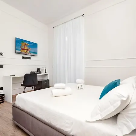 Nelli Via Biassa Guest house